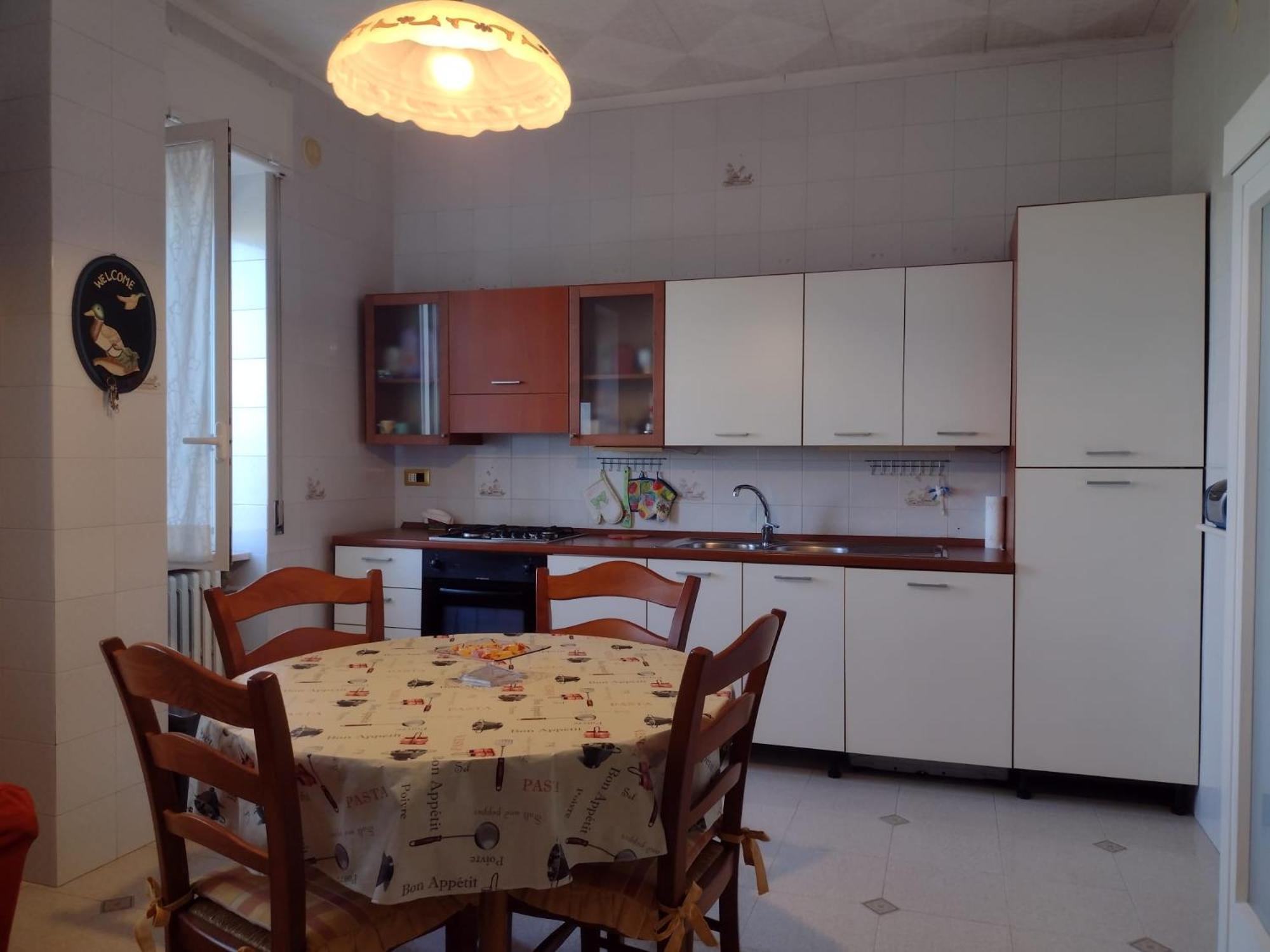 Ferienwohnung Le Rondini Trani Exterior foto